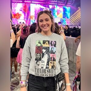 ✨OFFICIAL MERCH✨ Taylor Swift The Eras Tour Crew Neck Cotton Sweatshirt